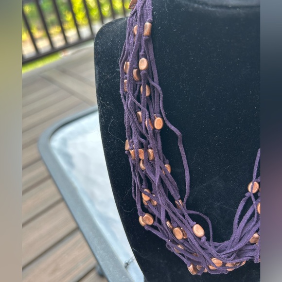 NWOT Beautiful Cold water Creek Purple Leather copper bead Necklace 9” … - Picture 3 of 4